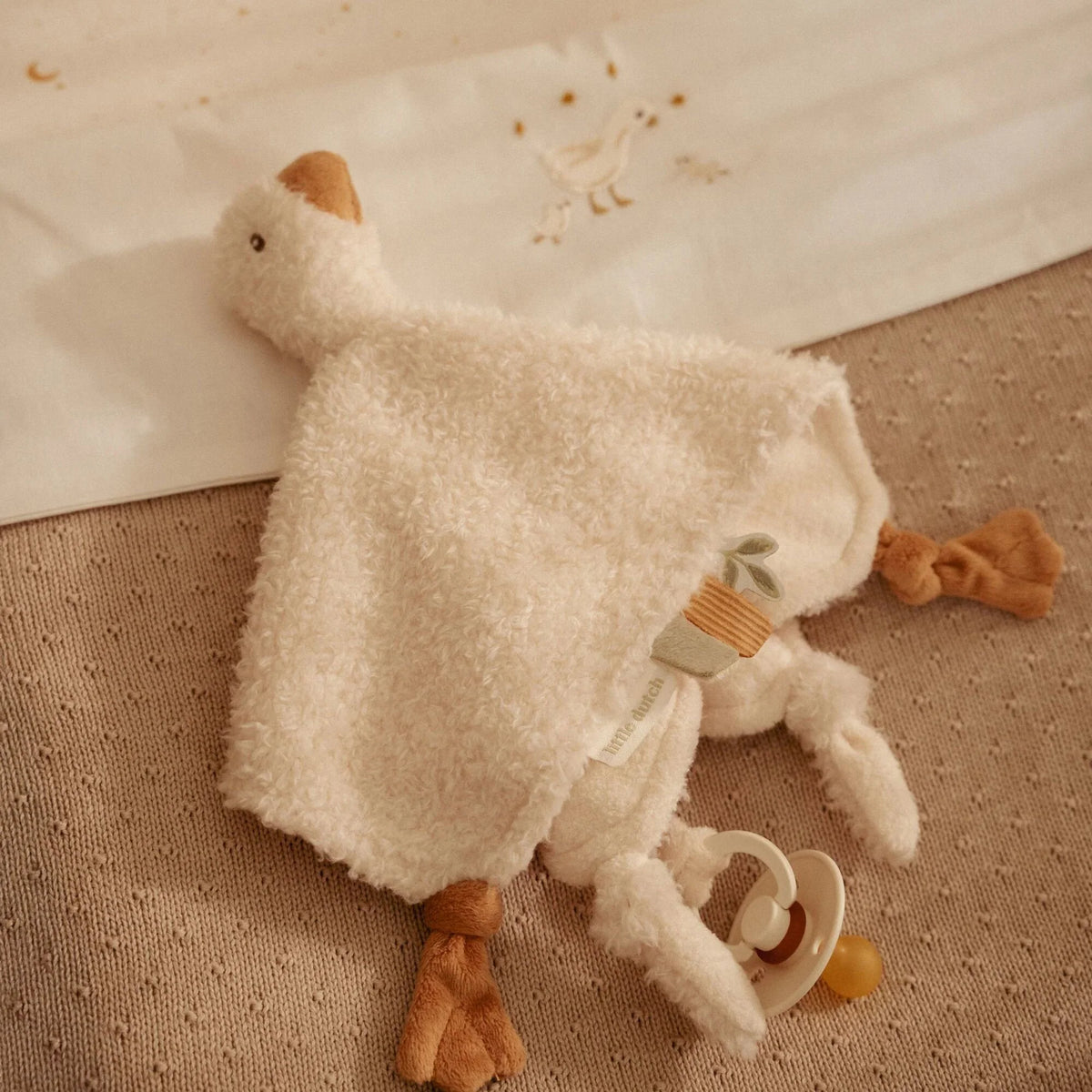 LITTLE DUTCH - Doudou attache tétine Oie blanc