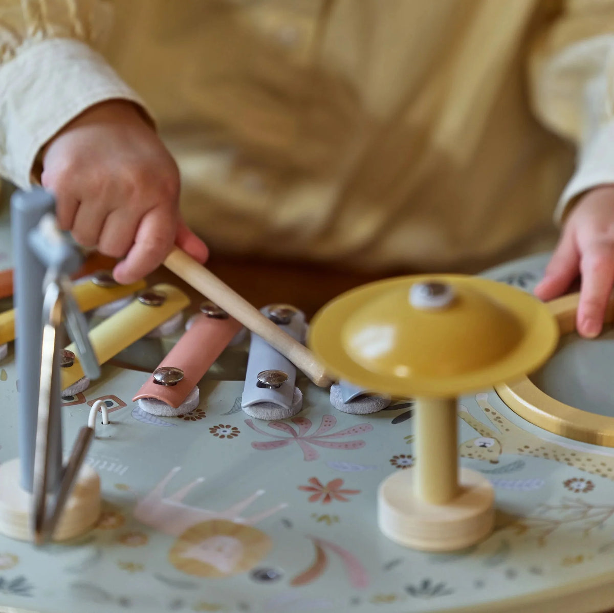 LITTLE DUTCH - Table Musicale