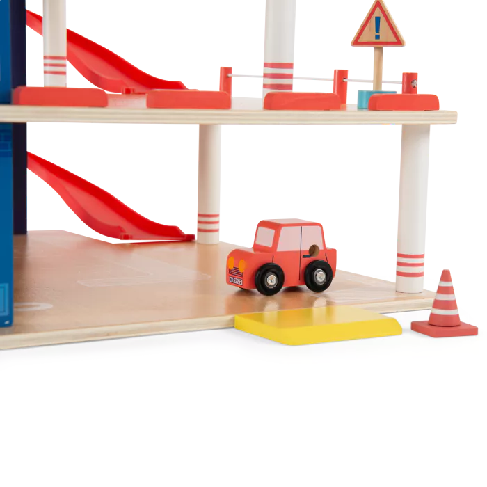 MOULIN ROTY - Garage en bois Avenue du Moulin